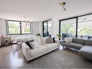 Moderno, con 4 dormitorios y sala de estar