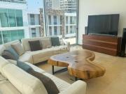 Moderno departamento con vista al mar