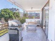 Departamento con vista despejada cercano a Colegio The...