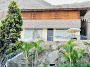 Moderno departamento en La Molina