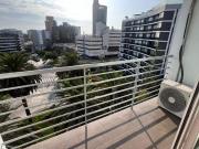 MODERNO DEPARTAMENTO EN VENTA CON BALCON Y VISTA AL...