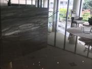 MODERNO DEPARTAMENTO EN VENTA FRENTE AL GOLF