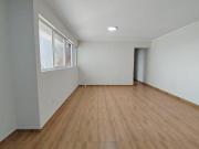 Moderno Departamento Iluminado y con Cochera en Los...