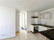 Moderno depto 2D + bodega, Metro Hospitales