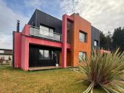 Moderno Depto en duplex 1/2 dorm B° Entre Pinos