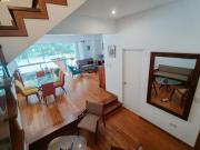 Moderno duplex amoblado frente a parque!