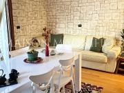 Moderno ed elegante trilocale arredato