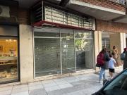 Moderno Local en Palermo amplia vidriera a metros de Av....