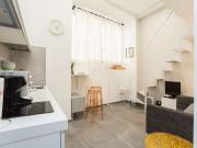 Moderno monolocale con in affitto a Solari, Milano