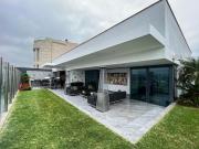 Moderno Penthouse frente al Golf de San Isidro en Venta