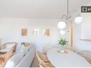 Moderno piso amueblado a pasos del metro y frente al...