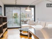 Moderno piso de 3 habitaciones con gran terraza soleada...