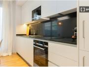 Moderno piso totalmente equipado cerca de la Estación de...