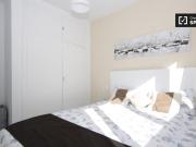 moderno y elegante apartamento de una habitación con...