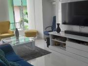 Moderno y elegante apartamento remodelado en venta