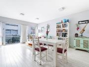 Moderno y luminoso departamento APTO PROFESIONAL con...