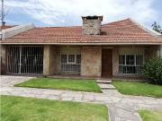 MOGOTES: CHALET 3 DORMITORIOS CON JARDIN