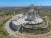 Moinho centenário com vista sobre a serra, Santa...