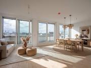 NEU+ Exclusive 4 room Penthouse with Stunning Views over...