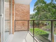 Moments to Blackwattle Bay