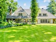 Mondäne Villa Im Französichen Stil Mit Exklusiver...