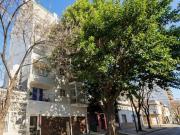 Monoamb al frente con balcón en Boedo apto profes