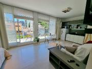 Monoambiente amoblado, equipado, balcon, EXCELENTE