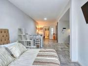 Monoambiente amplio con balcón en Palermo