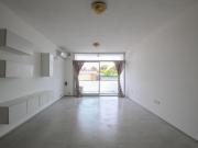 Monoambiente amplio, divisible con balcón en Agronomía,...