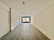 Monoambiente apto profesional sobre Av. Corrientes. EN...