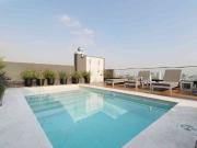 Monoambiente c/ balcón en alquiler. Full amenities