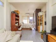 Monoambiente c/ balcón y cocina indep. en Palermo