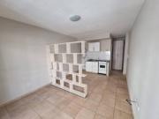 Monoambiente con balcón al frente