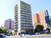 Monoambiente con balcón, cerca de las facultades de...