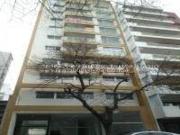 Monoambiente con cochera en pleno centro