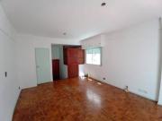 Monoambiente con patio en alquiler Barrio Norte Aguero 1300