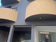 Monoambiente Divisible 43 mts2 con balcon y patio