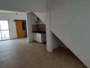 Monoambiente en planta baja con patio