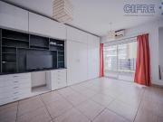 Monoambiente luminoso al frente con balcón en Villa...