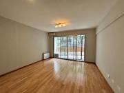 monoambiente luminoso con balcón aterrazado y parrilla...