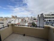Monoambiente tipo studio con balcon en Av. Belgrano al 1300