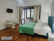 Monolocale arredato Chiaia