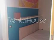 Monolocale arredato con camera separata Vicino...