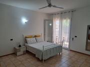 Monolocale arredato con posto auto