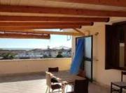 Monolocale arredato con terrazzo Centro