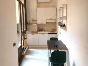 Monolocale arredato con terrazzo Centro