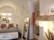 Monolocale arredato con terrazzo Centro storico