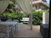 Monolocale arredato con terrazzo Lido riccio