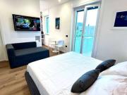 Monolocale arredato con terrazzo Salerno