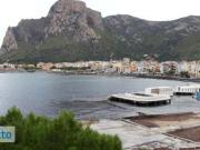 Monolocale arredato con terrazzo Tommaso natale